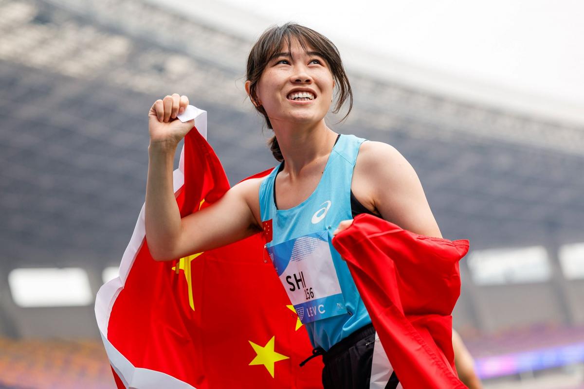 现不仅帮助