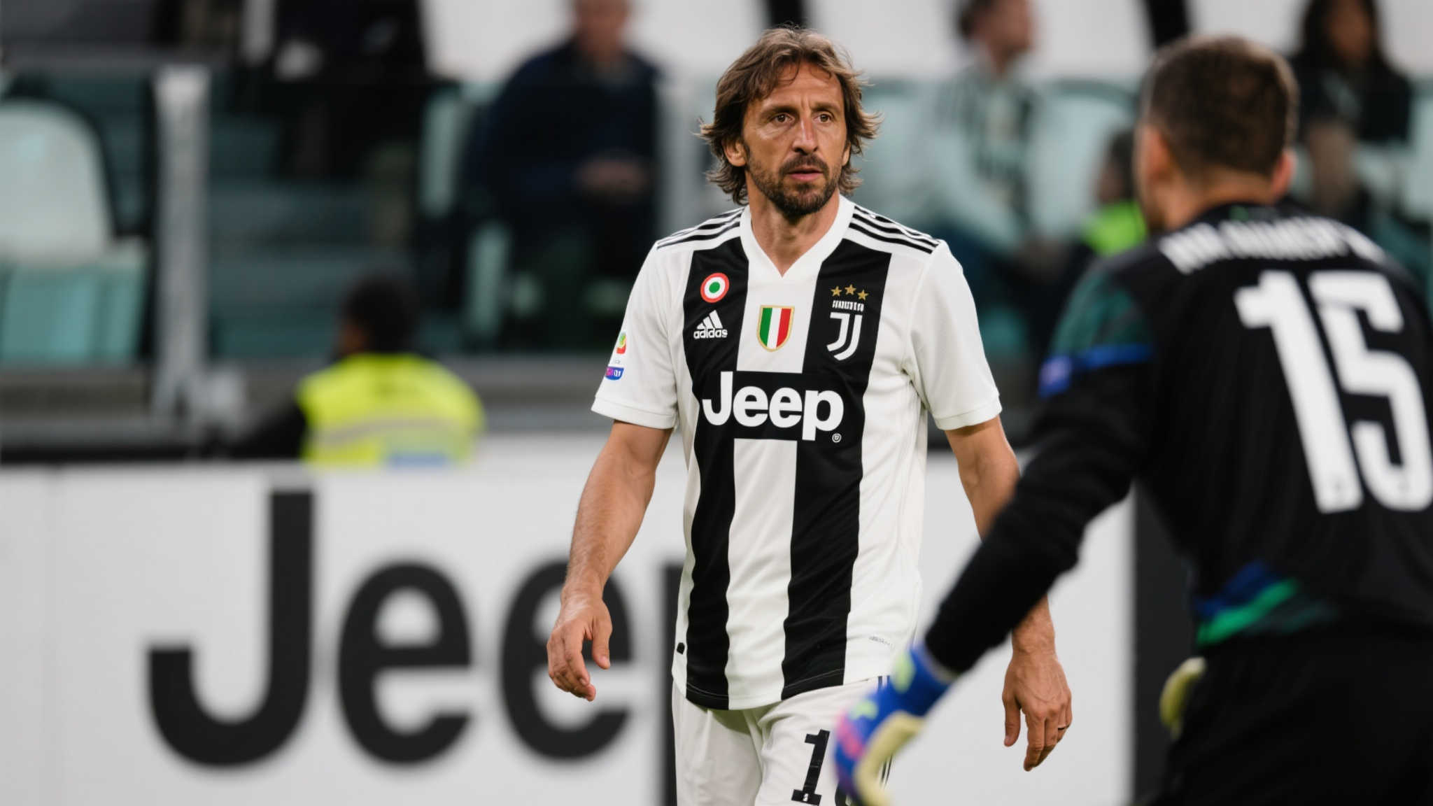 终面临严峻 终面临严峻